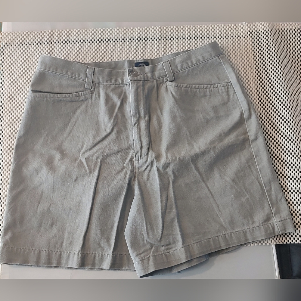 Dockers Women's Size 8 Shorts Grey